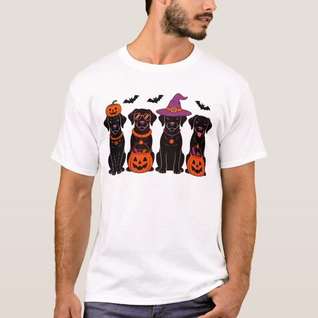 Camiseta Black Labrador Halloween Pumpkins Bats And Witch (Frente)