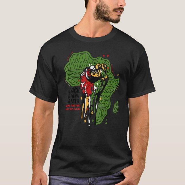 Camiseta Black Power Fist African orgulho Flag Africa Map B (Frente)