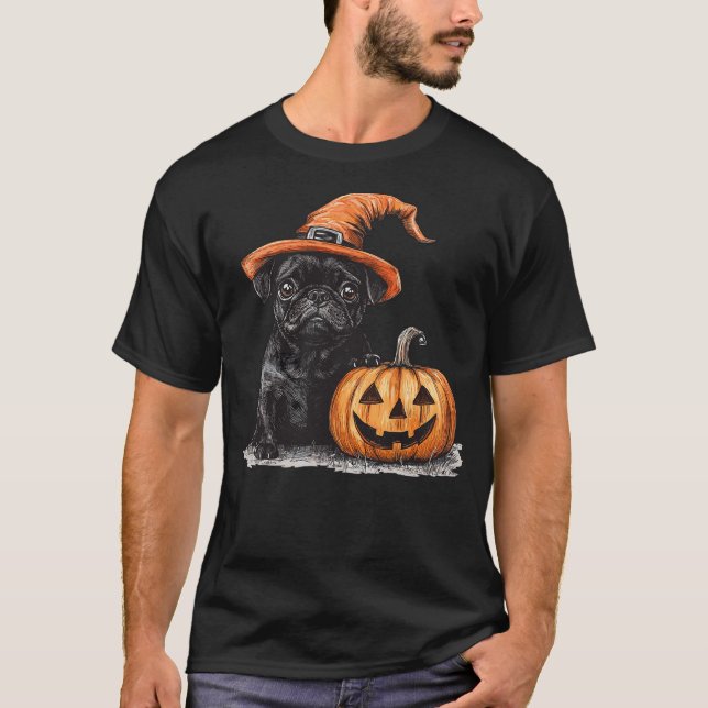 Camiseta Black Pug with Witch Hat and Pumpkin Halloween Pug (Frente)