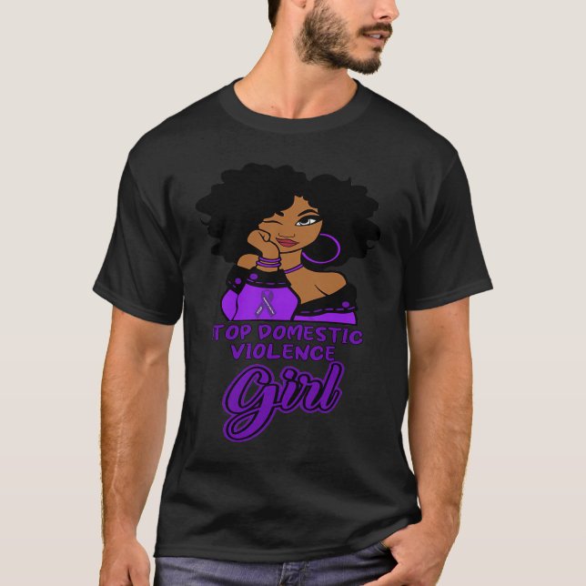 Camiseta Black Woman Afro In October We Wear Purple Domesti (Frente)