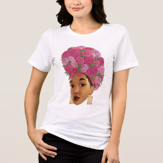 Camiseta Blasian Girl Flores Rosa no Cabelo
