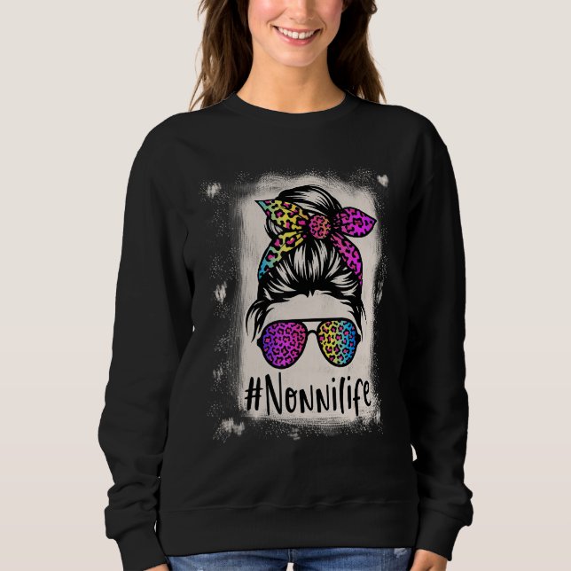 Camiseta Bleached Nonni life Messy Bun Rainbow Leopard Moth (Frente)