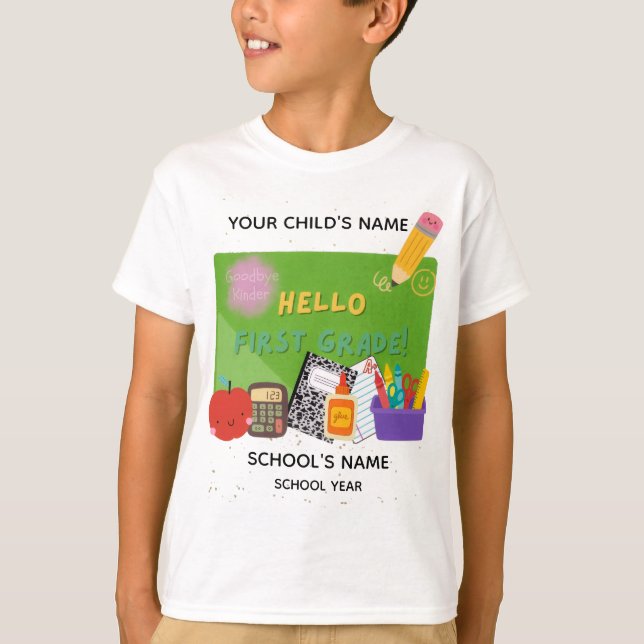 Camiseta BLEEGRAPICS: Olá, Primeira Série! (Frente)