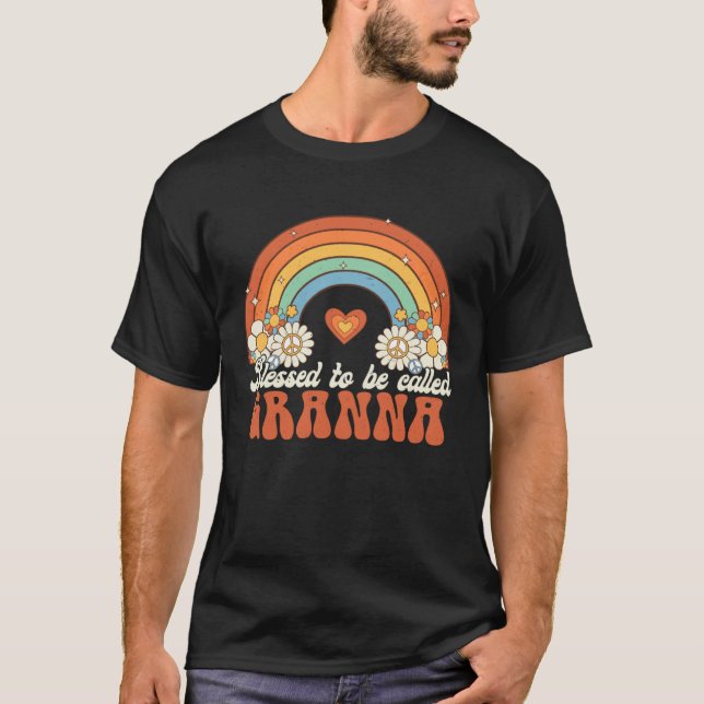 Camiseta Blessed To Be Called Granna Groovy Rainbow Mothers (Frente)