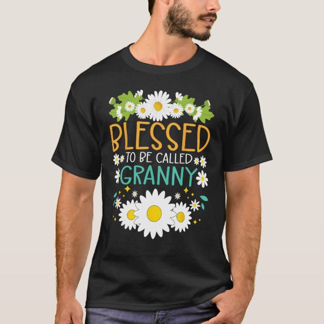 Camiseta Blessed To Be Called Granny Mothers Day Daisy Flow (Frente)