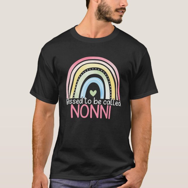 Camiseta Blessed To Be Called Nonni Rainbow Mother s Day Be (Frente)