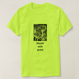 Camiseta Bloom With Grace – Desenho Floral Inspira