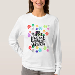 Camiseta "Blossomas Elegantes - Tee de Arte Floral Eterno"