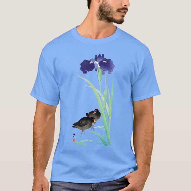 Camiseta Blue Irises e Moorgalinhas por Ohara Koson (Frente)