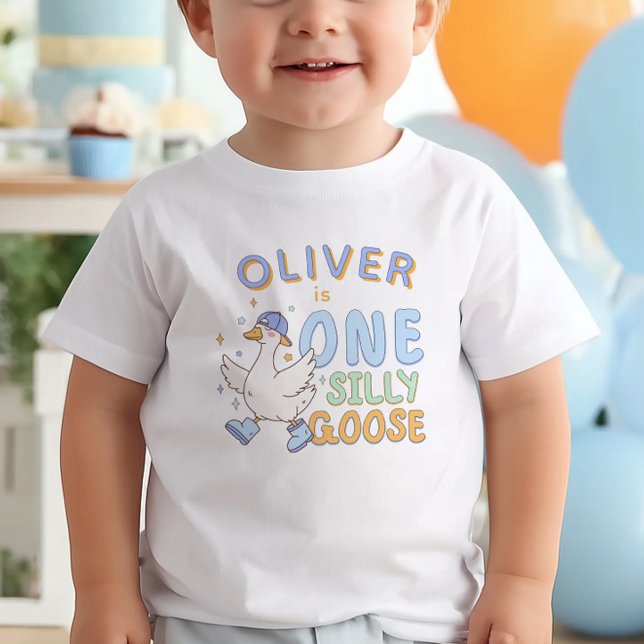 Camiseta Blue One Silly Goose - Retro Boy First Birthday (Blue "One Silly Goose" - Girl First Birthday T-shirt. Adorable Silly Goose Design.)