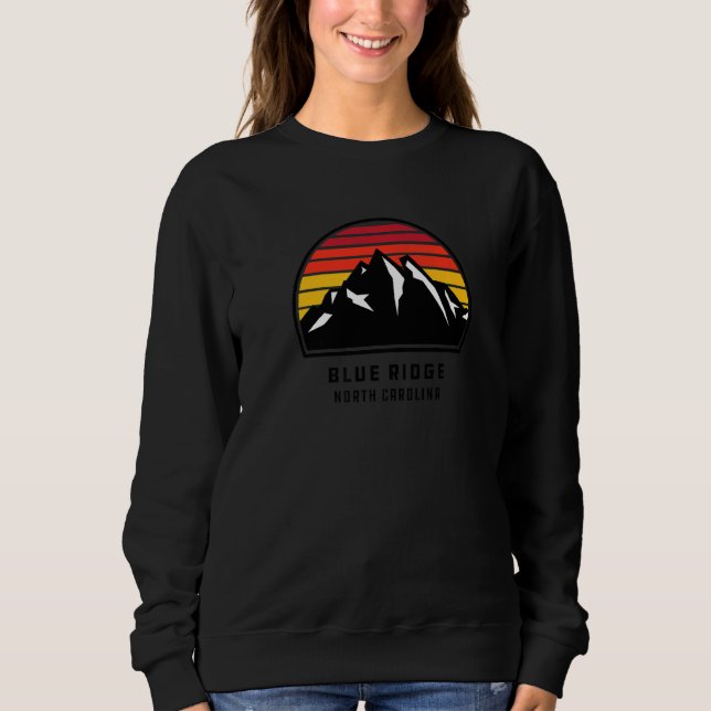 Camiseta Blue Ridge North Carolina Retro Style Mountain Sun (Frente)