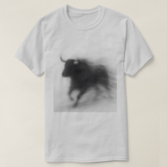 Camiseta Blurry Bull – Motion & Power Abstract Art Tee (Frente do Design)