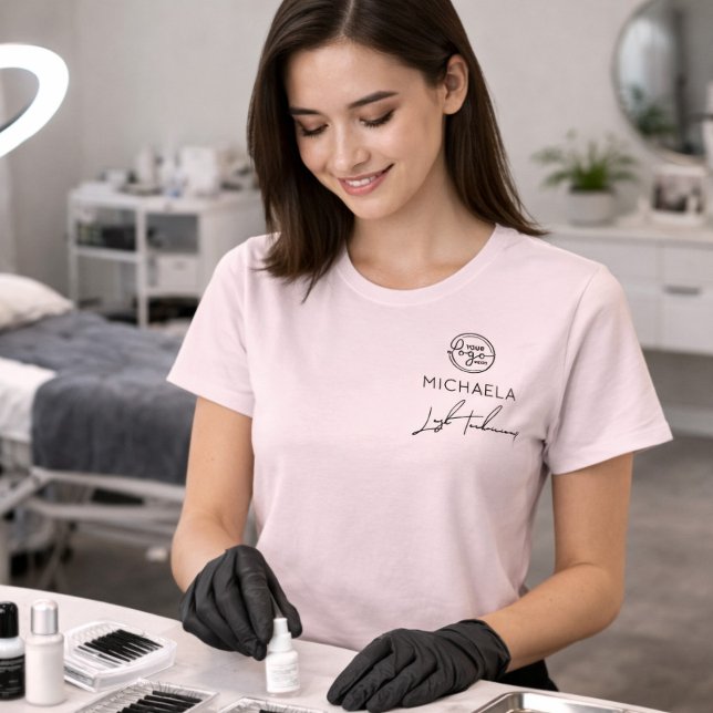 Camiseta Blush Pink Employee Name Business Logo Lashes (Criador carregado)