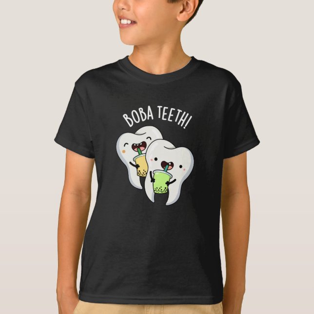 Camiseta Boba Teeth Engraçado Boba Tea Pun Dark BG (Frente)