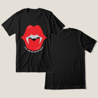 Camiseta Boca vampira com presas e dentes