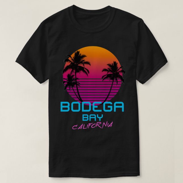 Camiseta Bodega Bay California Retro 80s (Frente do Design)
