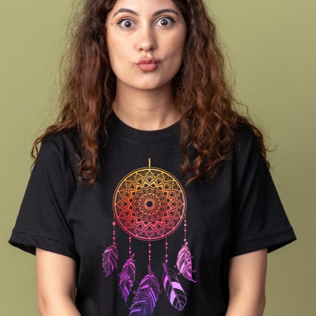 Camiseta boho, apanhador de sonhos rosa e roxo (Criador carregado)