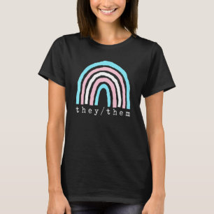 Camiseta Boho Arco-íris Pronomes Trans Eles Deles Orgulho L