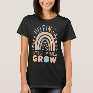 Camiseta Boho De Volta À Escola Ajudando Pequenas Mentes A