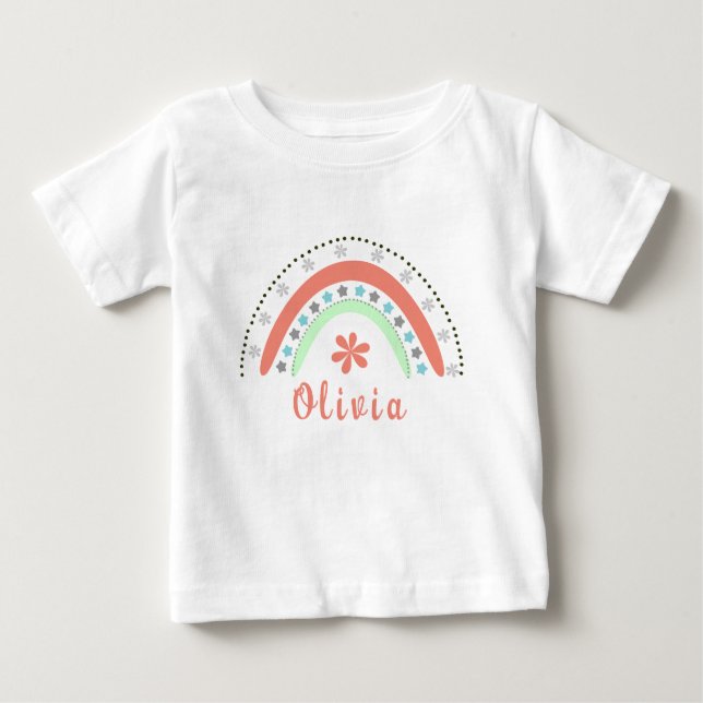 Camiseta Boho Floral Arco-Íris Com Nome Personalizado (Frente)