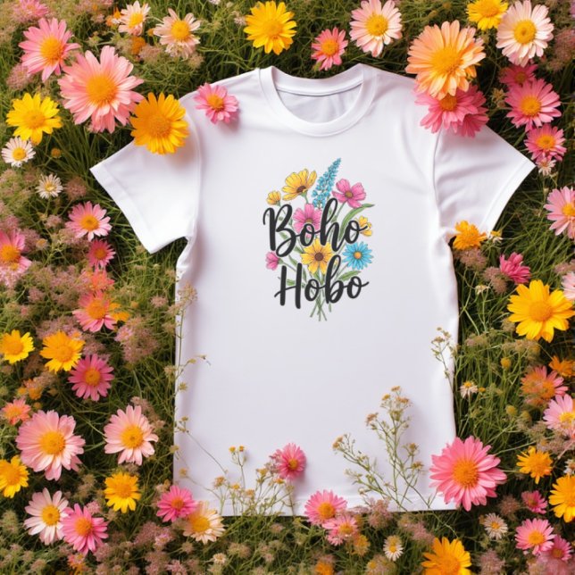 Camiseta Boho Hobo buquê (Boho hobo flower bouquet t-shirt design,fresh and floral in pink, yellow and blue.)