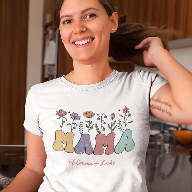 Camiseta Boho Mama Texto com Flores e Nomes de Crianças (Criador carregado)