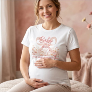 Camiseta Boho Pequena Flor Silvestre Bebê em Flor Mãe