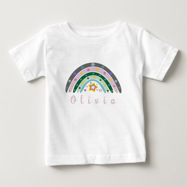 Camiseta Boho Rainbow na Moda com Nome Personalizado  (Frente)