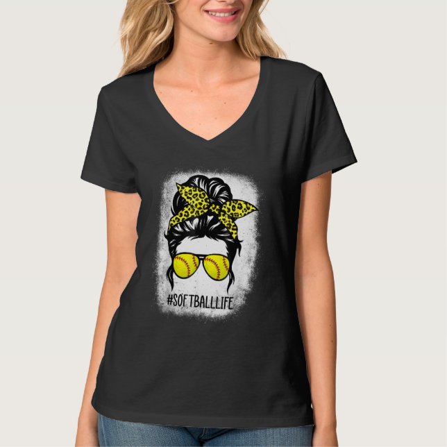 Camiseta Bola De Softball Mãe Vida Com Leopardo E Mensagem (Frente)