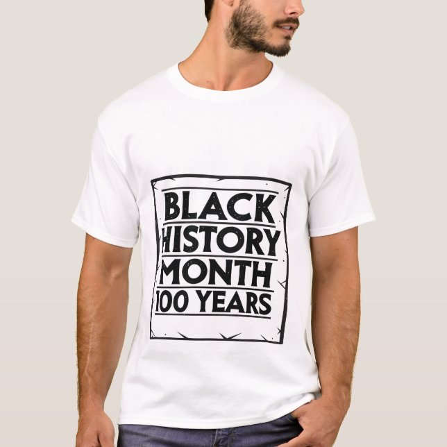 Camiseta Bold Black History Month 100 Anos | Cente (Frente)