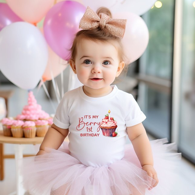 Camiseta Bolo de Aniversário de Morango Vermelho Rosa Berry ("My Berry 1st Birthday" tshirt)