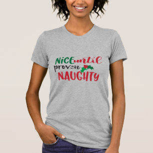 Camiseta Bom Até Se Provarem Travesso Natal de Azevinho Div