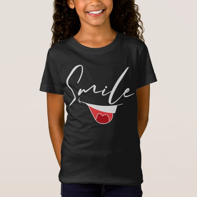CAMISETA BOM SORRIMENTO DE HUMOR. (Frente)