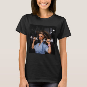 Camiseta Boneca Engraçada Levantamento de Peso Academia Mem