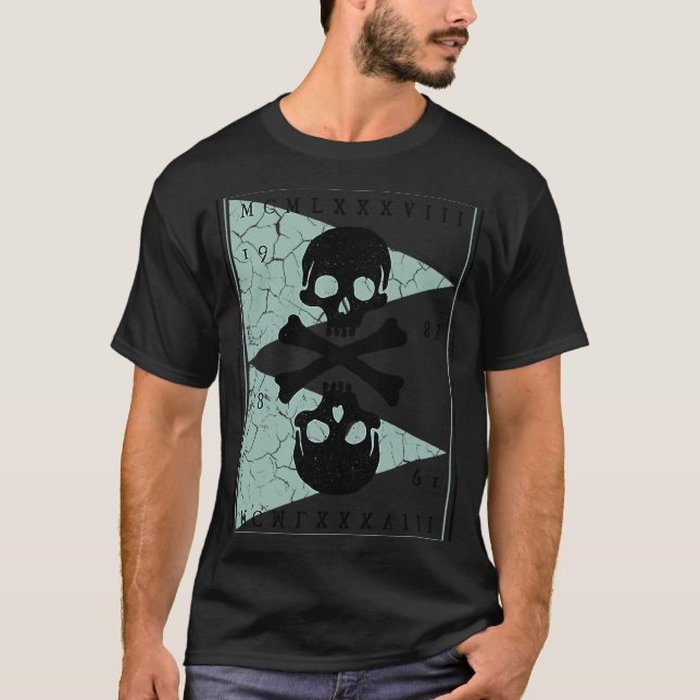 Camiseta Bones and Skulls Pirate (Frente)