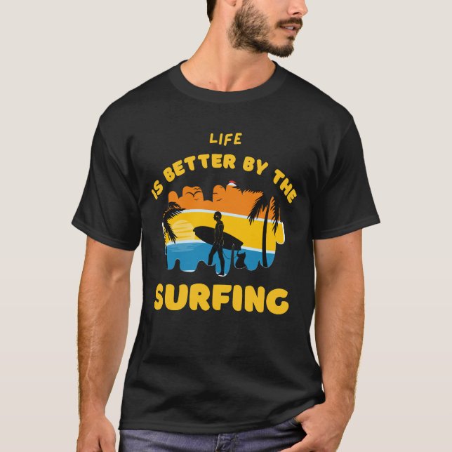 Camiseta bonita com design de surfe (Frente)