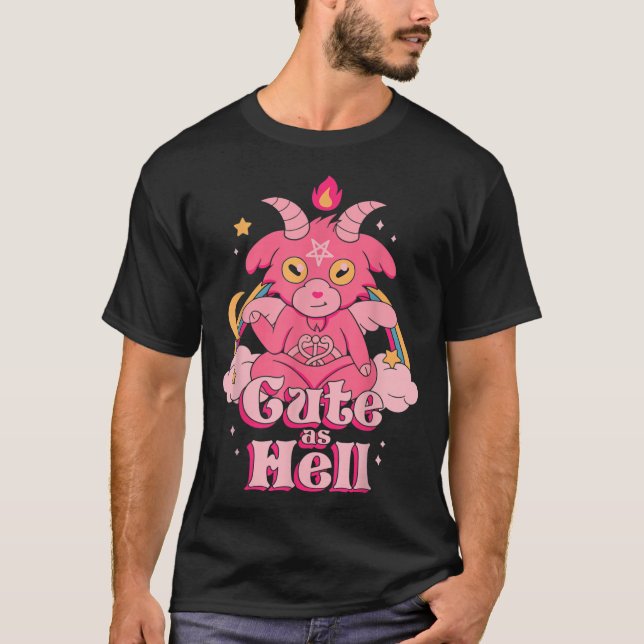 Camiseta Bonita Como Inferno Kawaii Satã Lúcifer Sa (Frente)