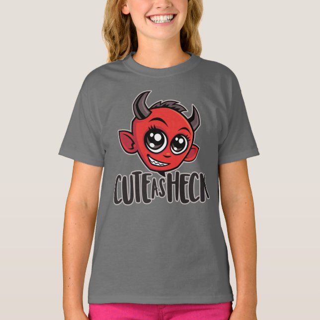 Camiseta Bonita como o diabo (Frente)