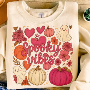Camiseta Bonita Spooky Vibes Corações Design de Abóbora Hom