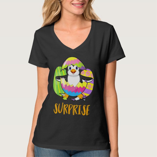 Camiseta Bonita Surpresa Pinguim Com Ovos Coloful Happy Eas (Frente)