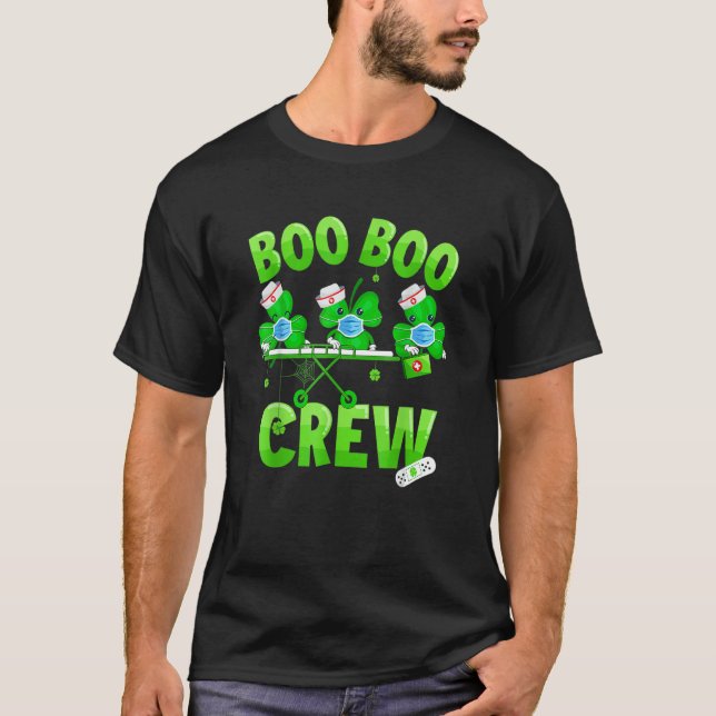 Camiseta Boo Boo Crew Nurss Rua Patrick S Day Shamrock (Frente)