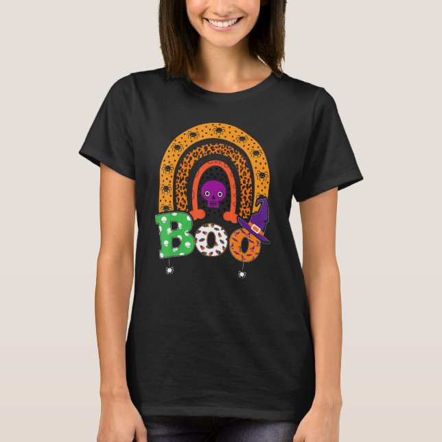 Camiseta Boo Com Aranhas E Chapéu De Bruxa Halloween Arco-í (Frente)