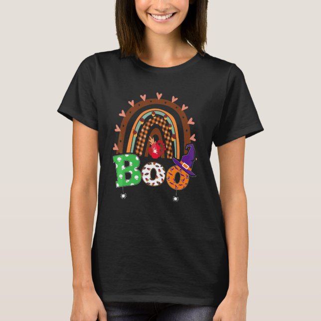Camiseta Boo Com Aranhas E Chapéu De Bruxa Halloween Arco-í (Frente)