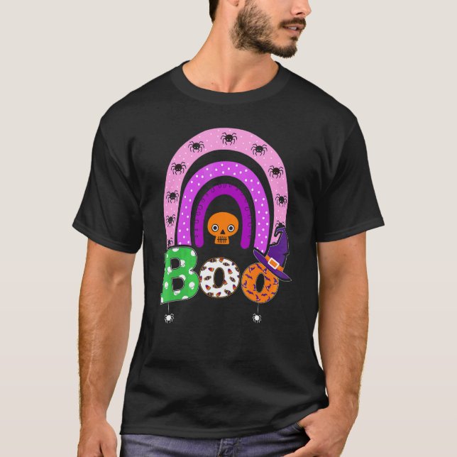 Camiseta Boo Com Aranhas E Chapéu De Bruxa Halloween Arco-Í (Frente)
