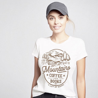 Camiseta Bookworm Monta Livros de Café