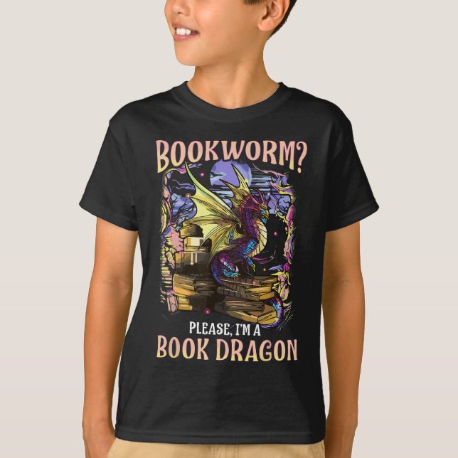 Camiseta Bookworm Por Favor Sou Um Dragão De Livro Lendo Li (Frente)