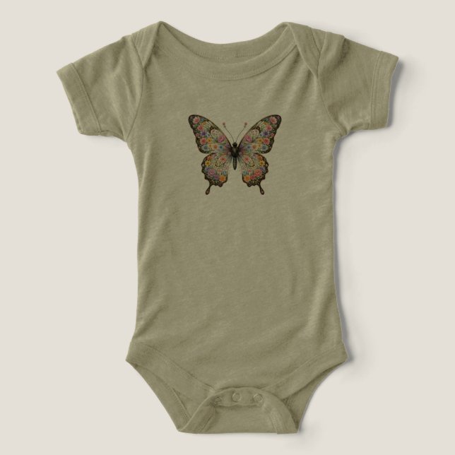 Camiseta Borboleta Floral Ornamentada (Design frontal)