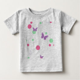Camiseta borboletas doces e bolinhas