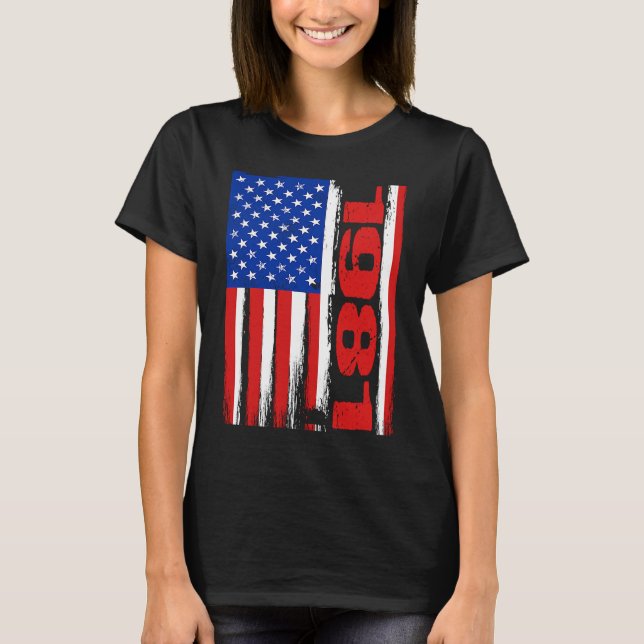 Camiseta Born in 1981 US Flag Patriotic Veterans Day 4th Of (Frente)