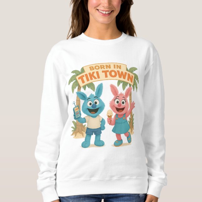 Camiseta Born in Tiki Town – Snibbi & Snibbo Cartoon Shirt (Frente)